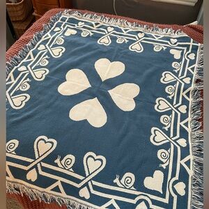 Blue and White Heart and snail Pattern Throw Blanket